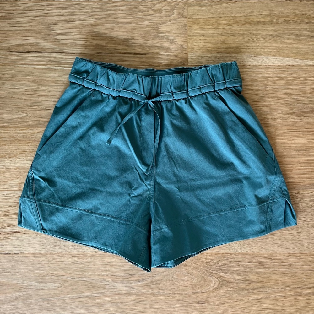 Lululemon Cinchable Waist High-Rise Woven Short 3.5”, size: XS